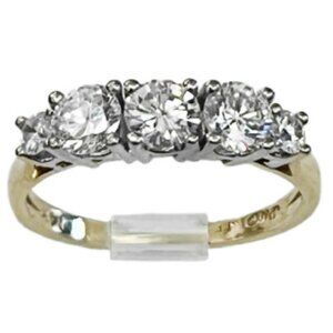 Elegant Ladies Five-Across Diamond Ring